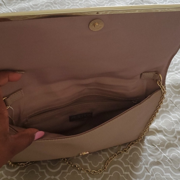 Purse - Picture 3 of 3